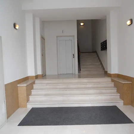 - Centre 2* Верона