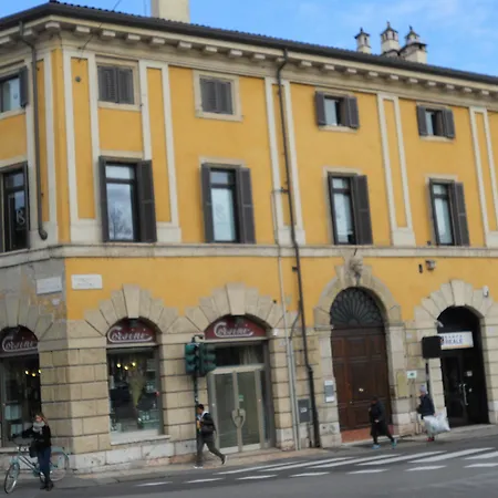 - Centre Verona